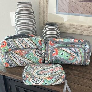 Vera Bradley 3 Piece Travel Set Like New